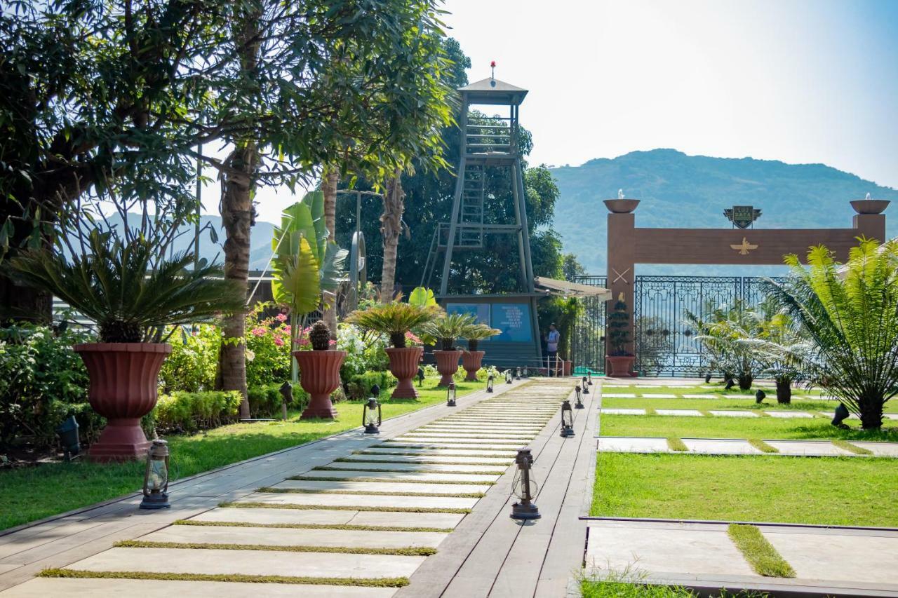 Data Resort By Della Adventure Lonavala Luaran gambar